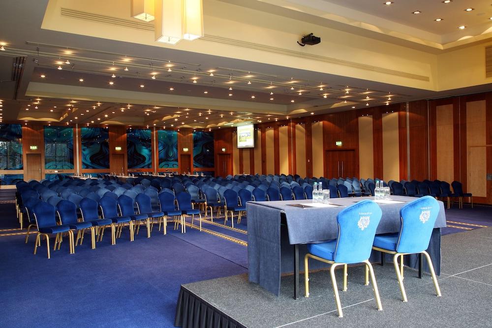 Lough Rynn Castle Hotel Mohill Kültér fotó